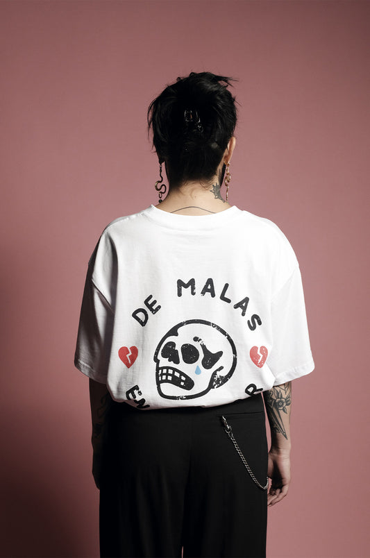 CAMISETA OVERSIZED DE BUENAS EN EL JUEGO BLANCA